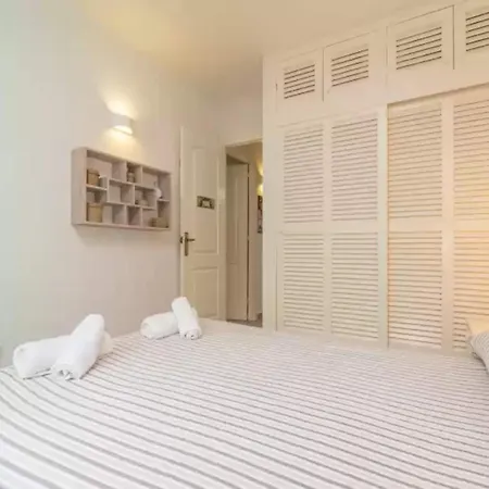 Luxury Free Wifi Holiday home Port d'Addaia